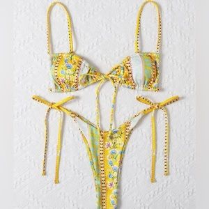 BIKINI YELLOW SUMMER. Size S.